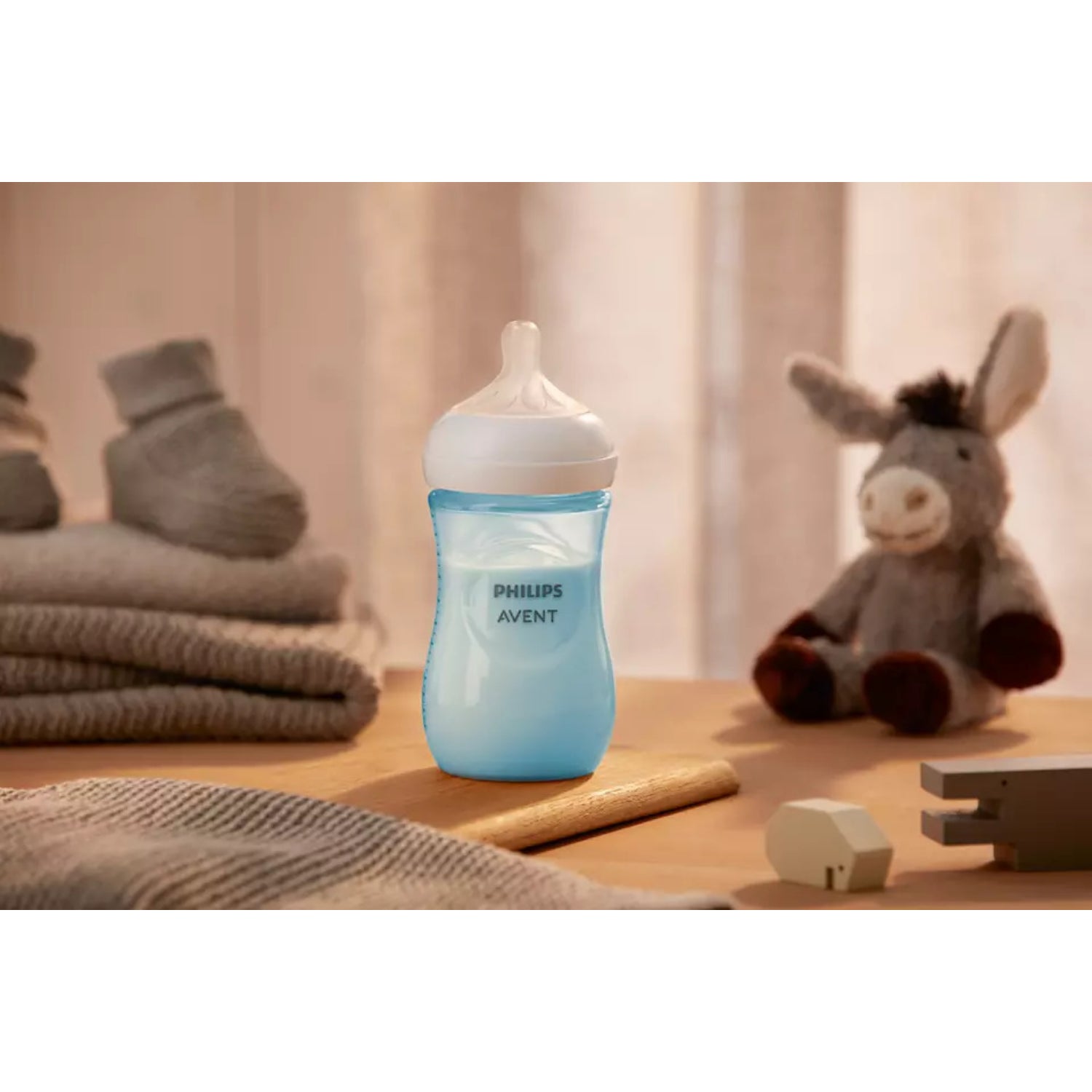 Philips Avent 3 Pack Natural Baby Bottle with Natural Response Nipple