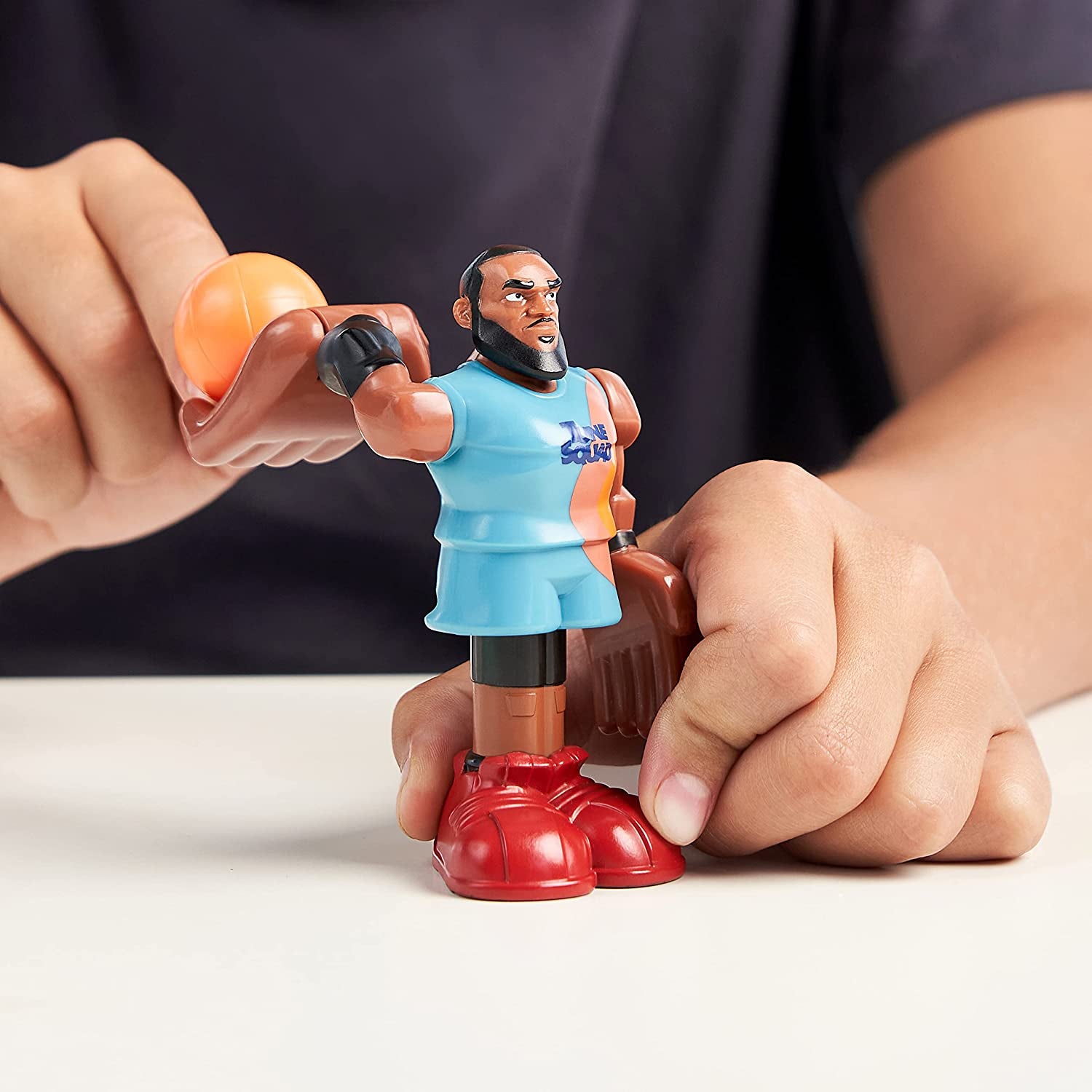 Moose Toys Space Jam: A New Legacy - Super Shoot & Dunk Playset with Lebron Figure