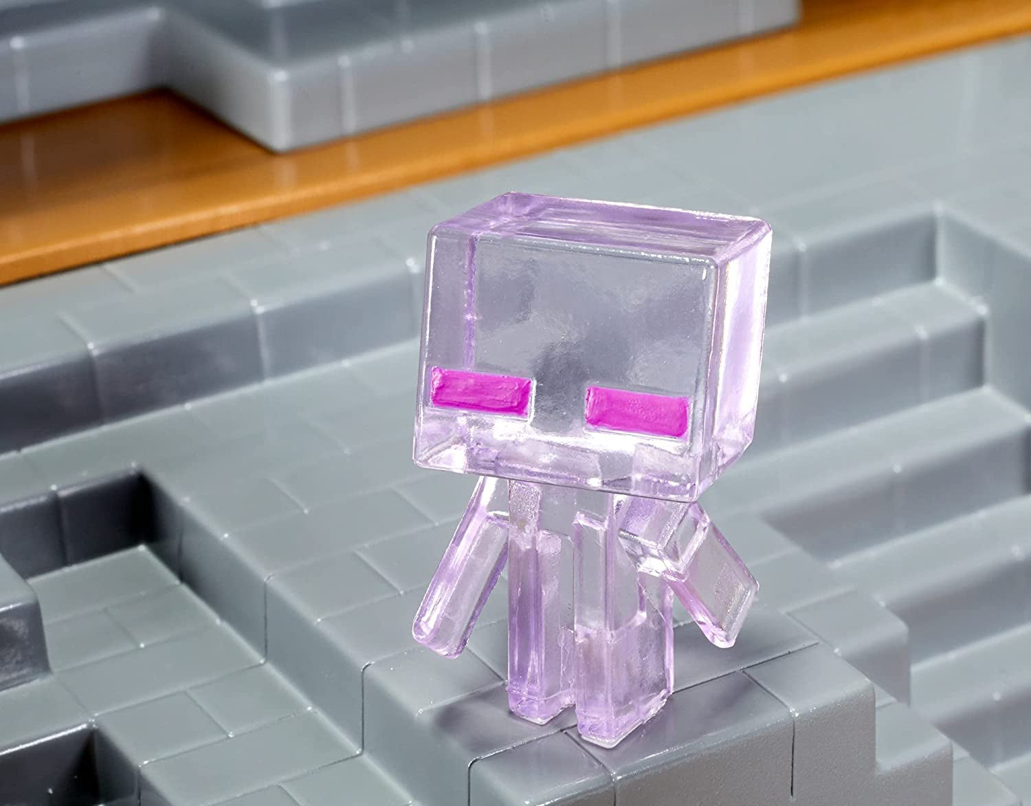 Minecraft Collector Chest and Exclusive Mini Figure