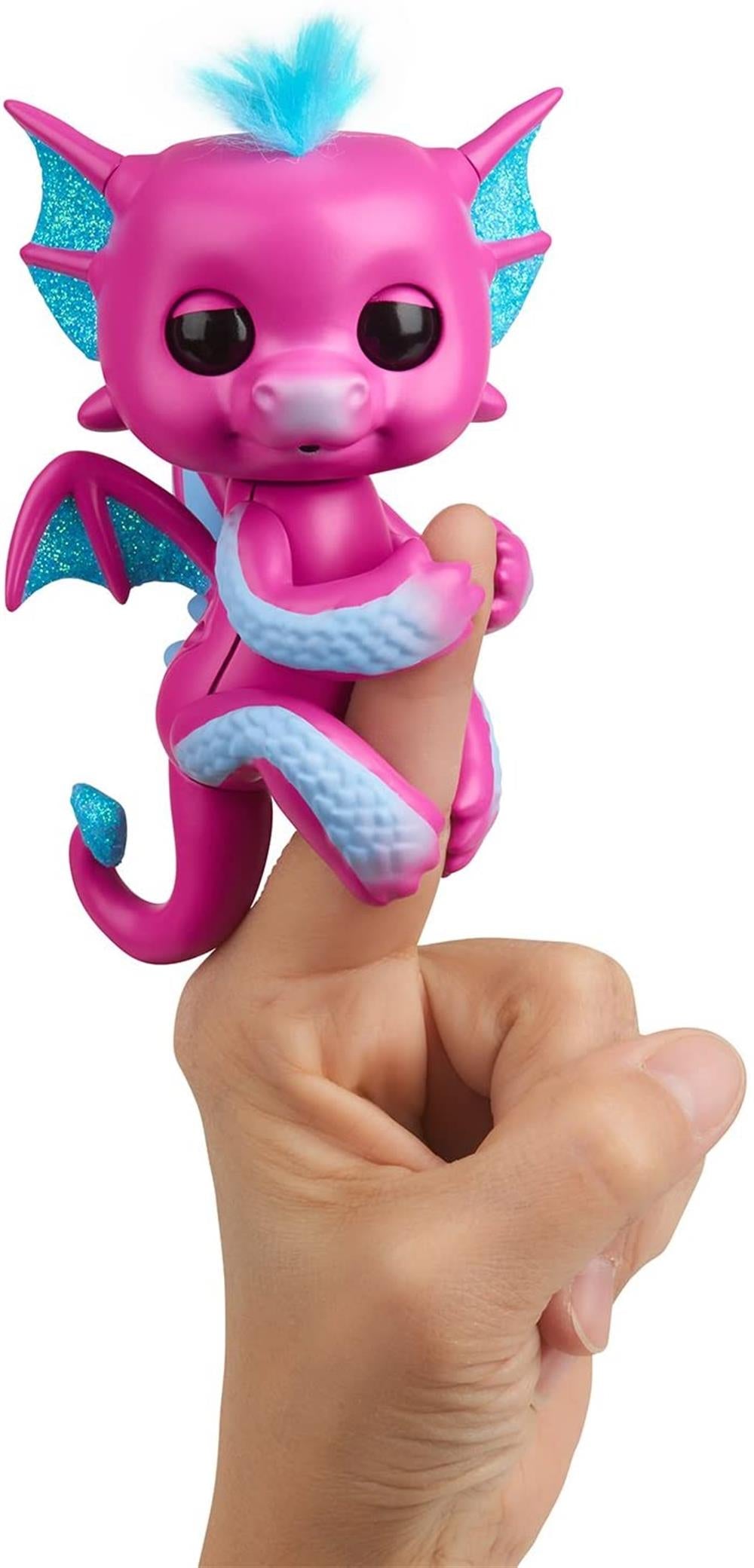 Fingerlings Sandy Baby Dragon