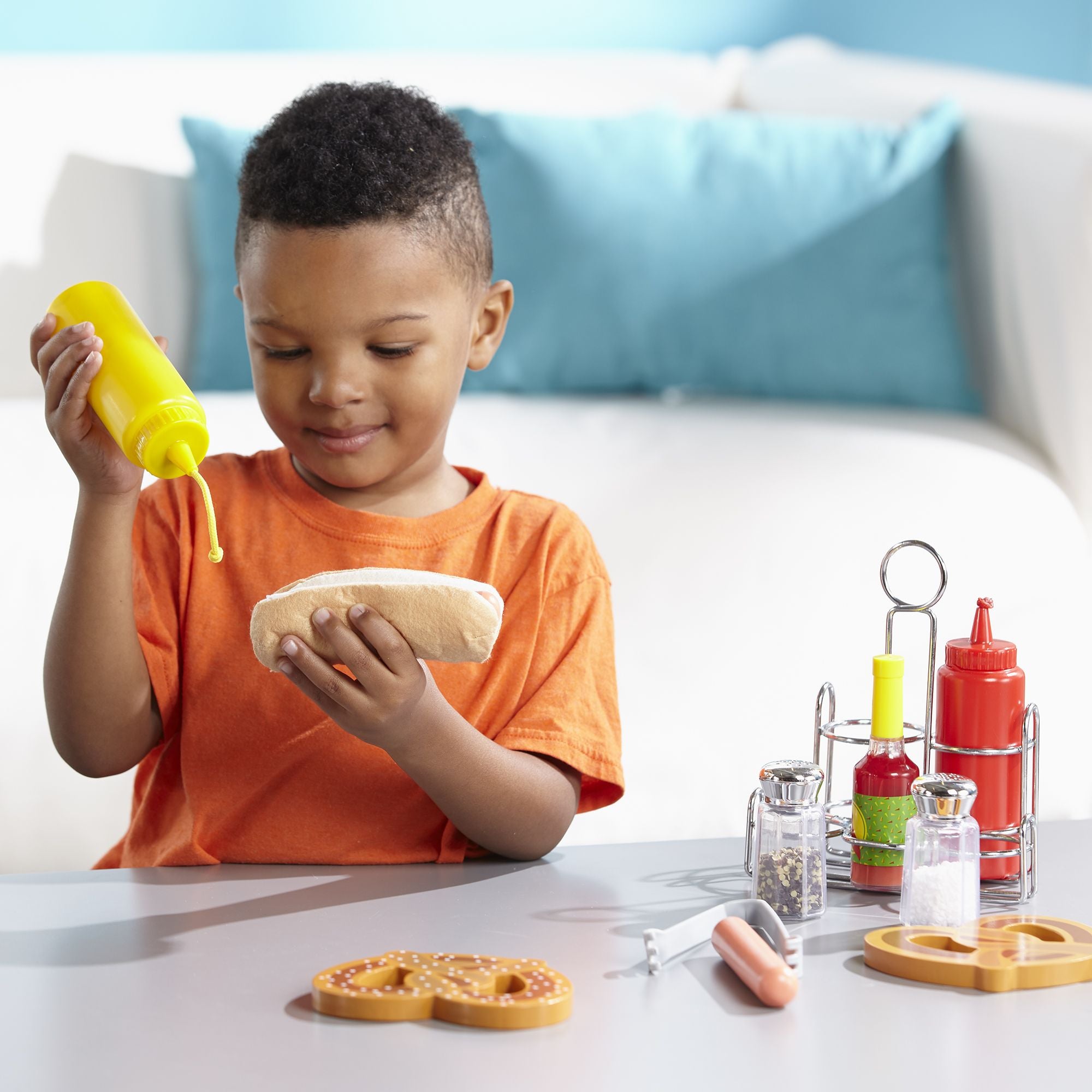 Melissa and Doug Let's Play House! Condiment Se