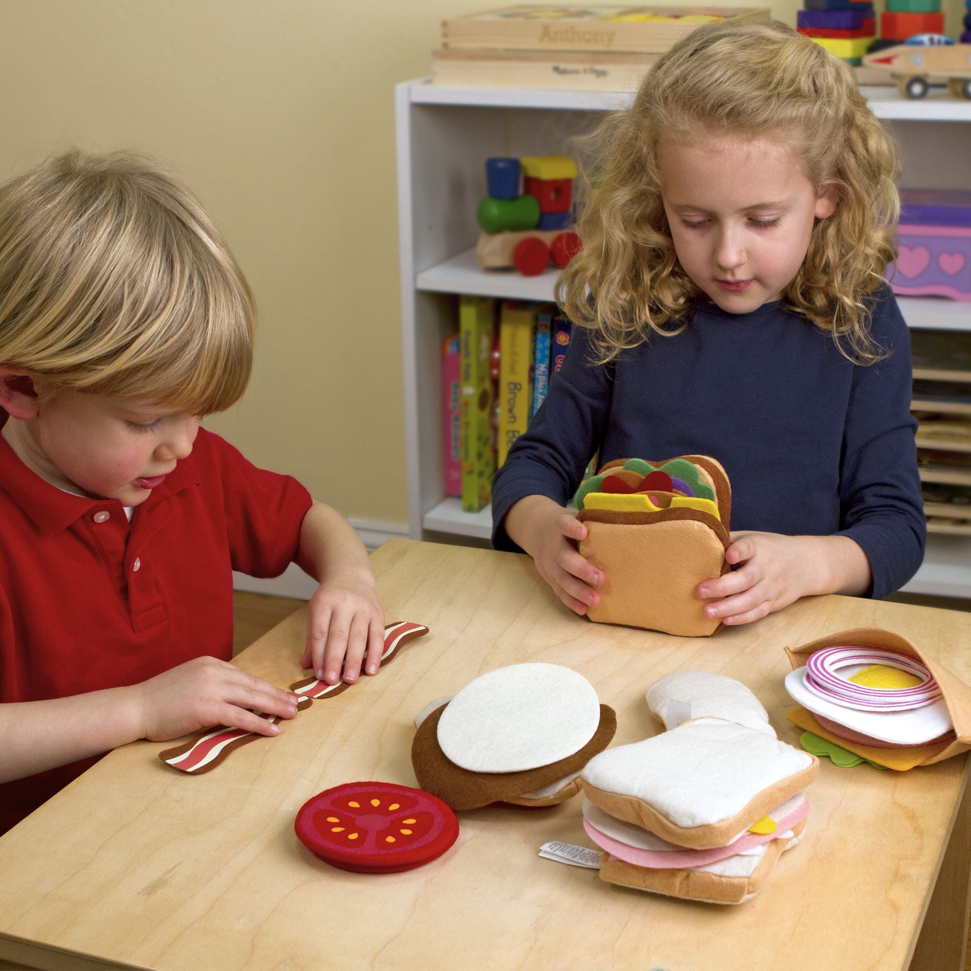 Melissa and Doug Felt Play Food - Sandwich Set