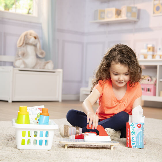 Melissa and Doug Laundry Basket Play Set