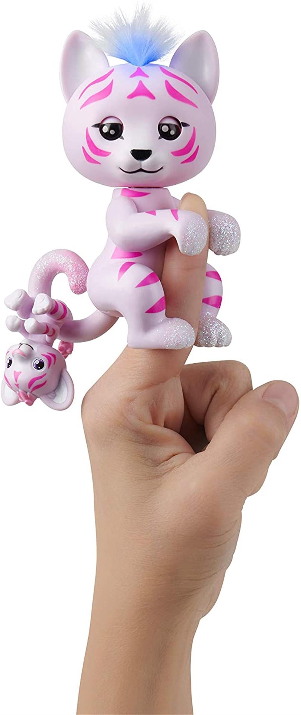 Fingerlings Light-Up Baby Tiger and Mini - Tilly and Tammy