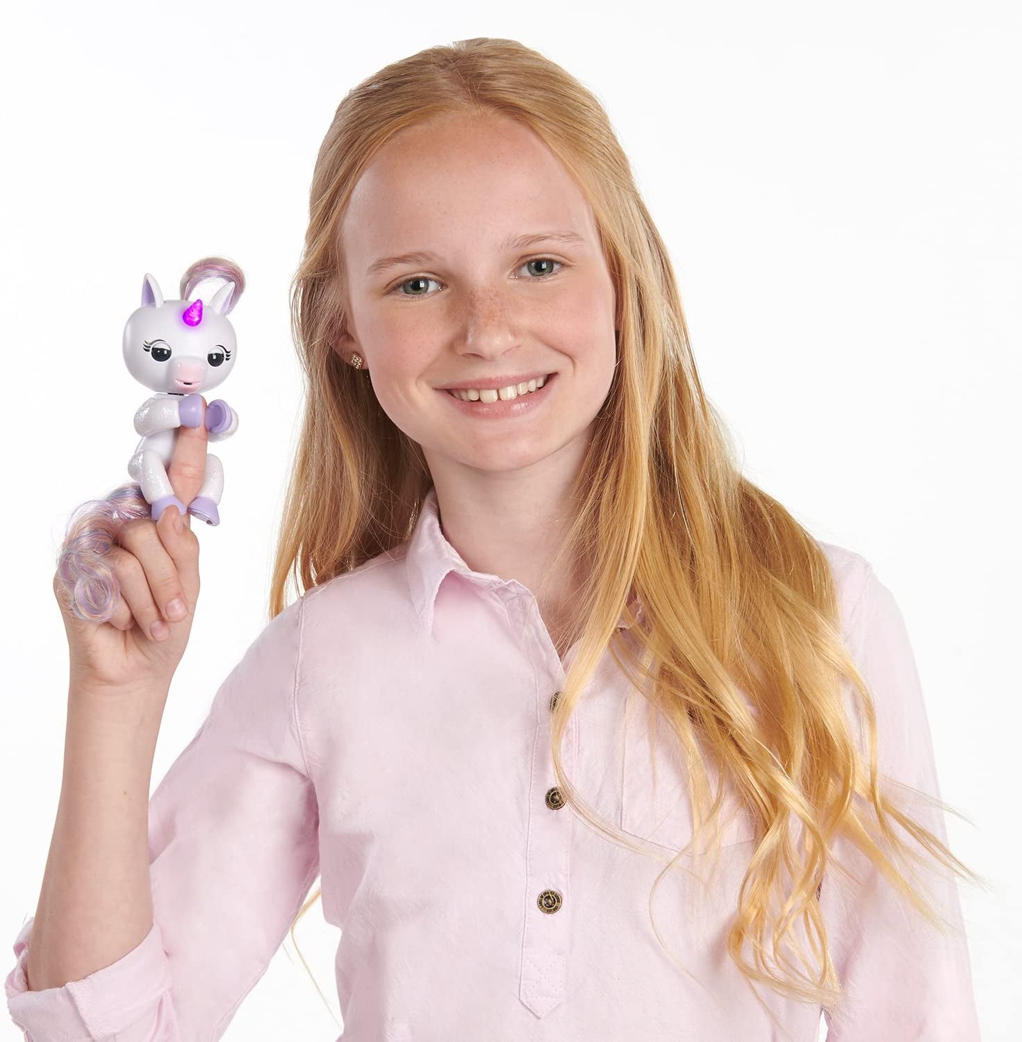 Fingerlings Light Up Unicorn - Mackenzie