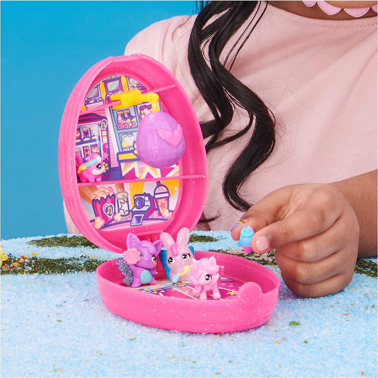 Hatchimals CollEGGtibles, Playdate Pack with Egg Playset, 4 Characters and 2 Accessories (Style May