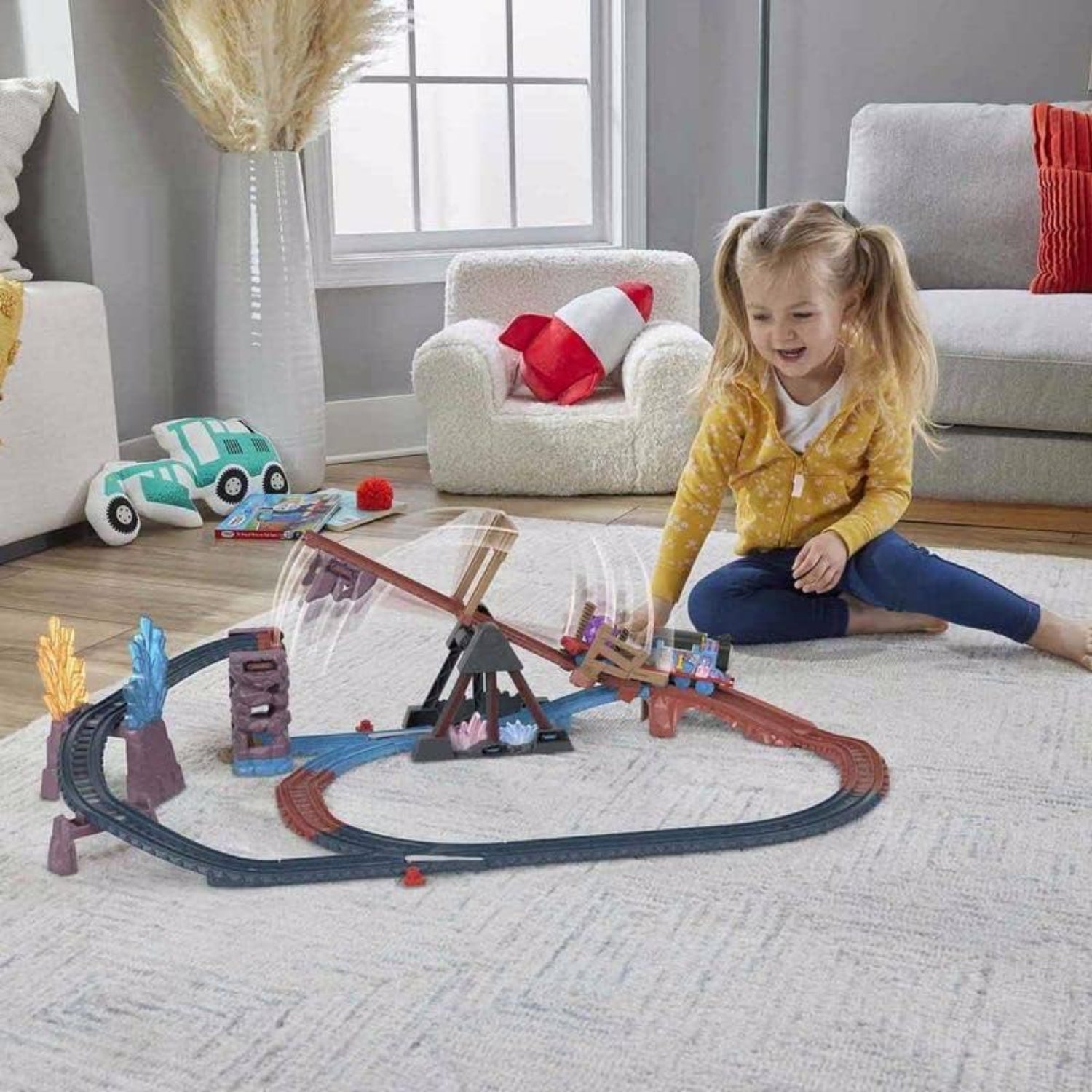 Fisher Price Thomas & Friends Crystal Caves Adventure Set With Motorized Thomas Train & 8 Ft Of Track