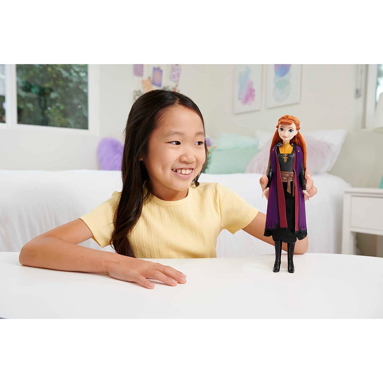 Mattel Disney Frozen by Mattel Anna Fashion Doll & Accessory, Signature Look