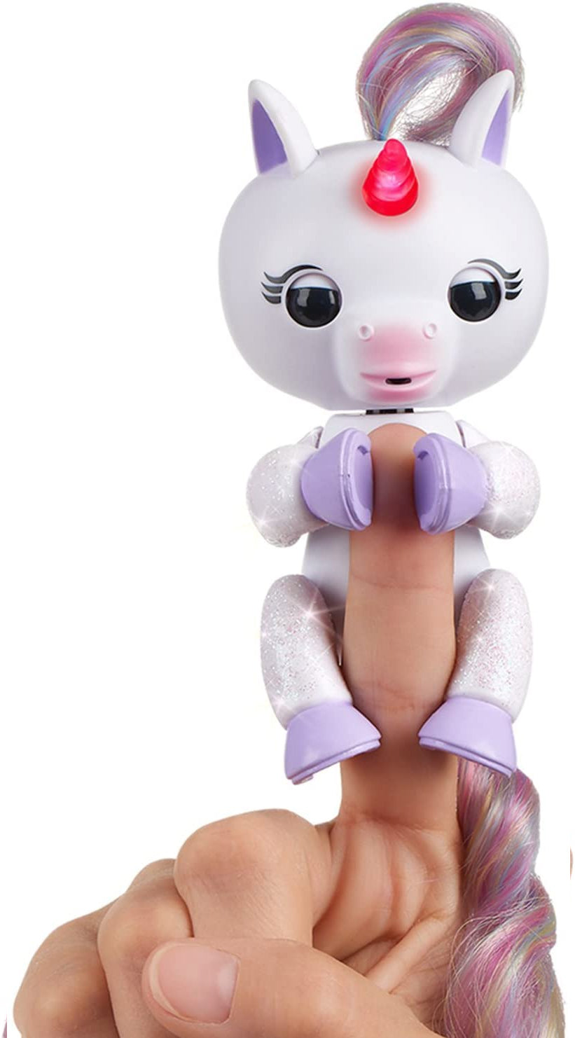 Fingerlings Light Up Unicorn - Mackenzie