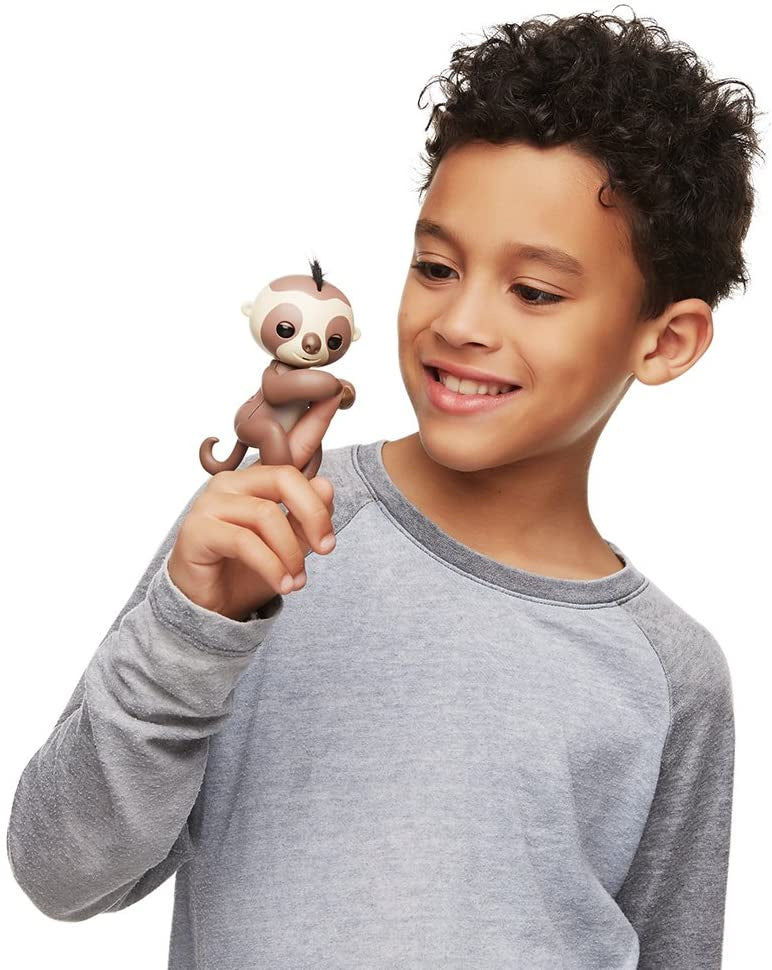 Fingerlings Baby Sloth Interactive Baby Pet