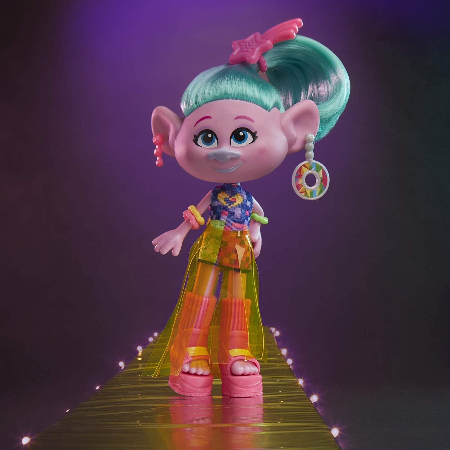 DreamWorks Trolls World Tour Glam Fashion Trolls