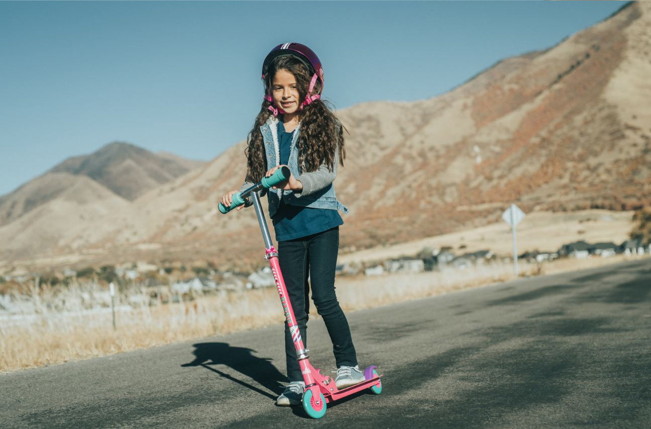 Barbie Light Up 2-Wheel Scooter